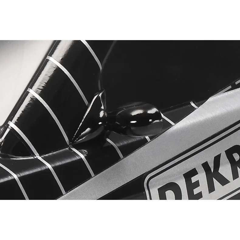 TAMIYA 1/10 R/C Mercedes-Benz 190 E EVO II 1991 (TT-02) Samles�t.