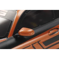 TAMIYA 1/10 R/C Mercedes-AMG GT3 EVO (Orange Painted Body) (TT-02) Samles�t.