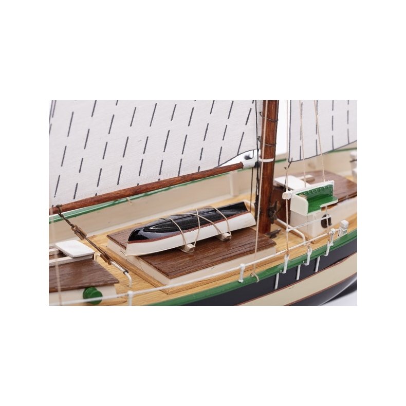 1:60 DANA ( PLASTIC HULL )