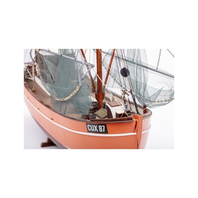 1:33 CUX 87 krabbekutter ( WOODEN HULL )