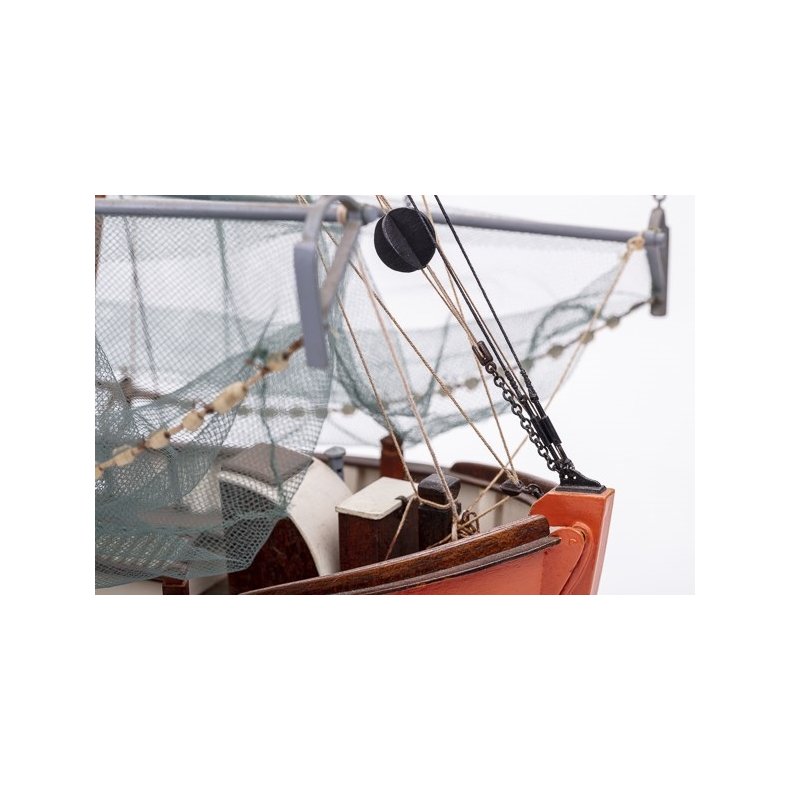 1:33 CUX 87 krabbekutter ( WOODEN HULL )