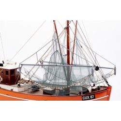 1:33 CUX 87 krabbekutter ( WOODEN HULL )