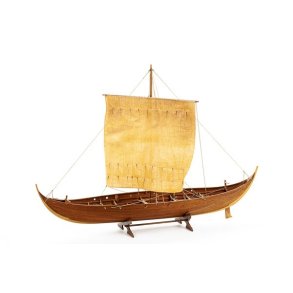 1:25 ROAR EGE -WOODEN HULL
