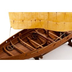 1:25 ROAR EGE -WOODEN HULL