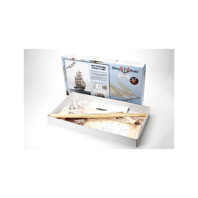 1:100 DANMARK SPECIAL EDITION -WOODEN HULL